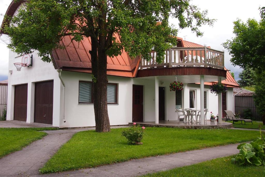 Maenni Guesthouse Hapsal Rum bild