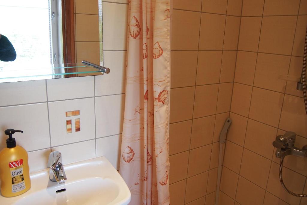 Maenni Guesthouse Hapsal Rum bild